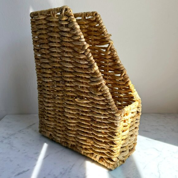 Natural Wicker File Magazine Holder Desk Accessory Organizer Boho Basket - Picture 1 of 7